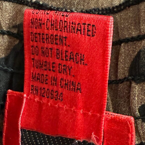 V Cristina Unique Sheer Animal Print Ruffled Blouse Size L - Picture 8 of 9